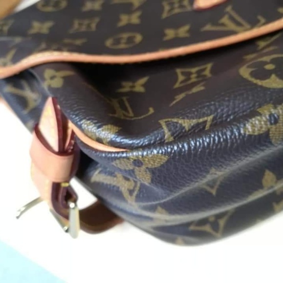 ❤❤SOLD❤❤Saumur 30 Louis Vuitton - Picture 2 of 8